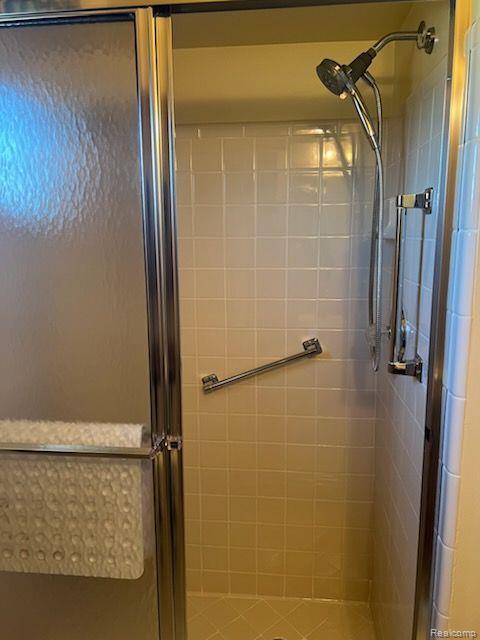43414 DEVIN Drive, Clinton Twp, MI 48038 — Photo 16