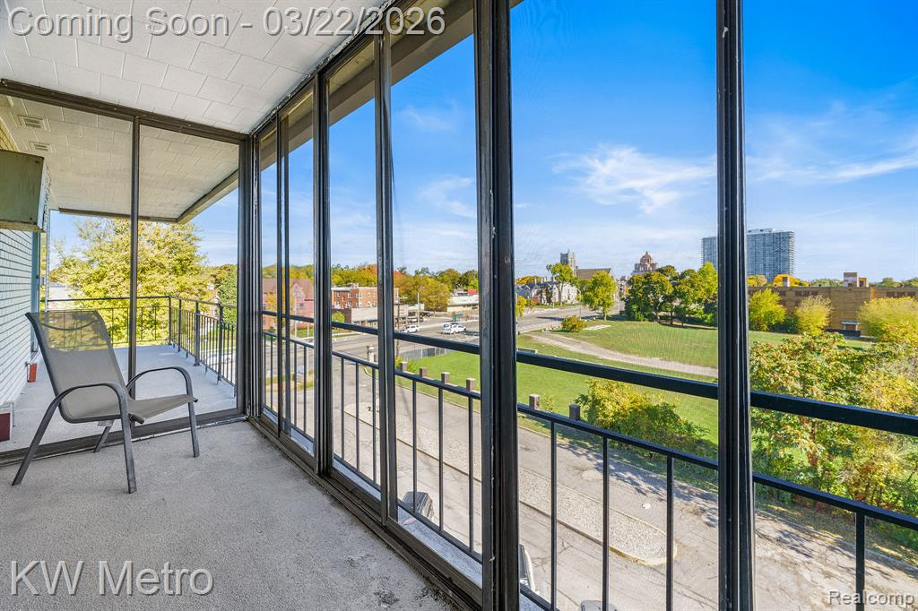8300 Jefferson E, Detroit, MI 48214 — Photo 19
