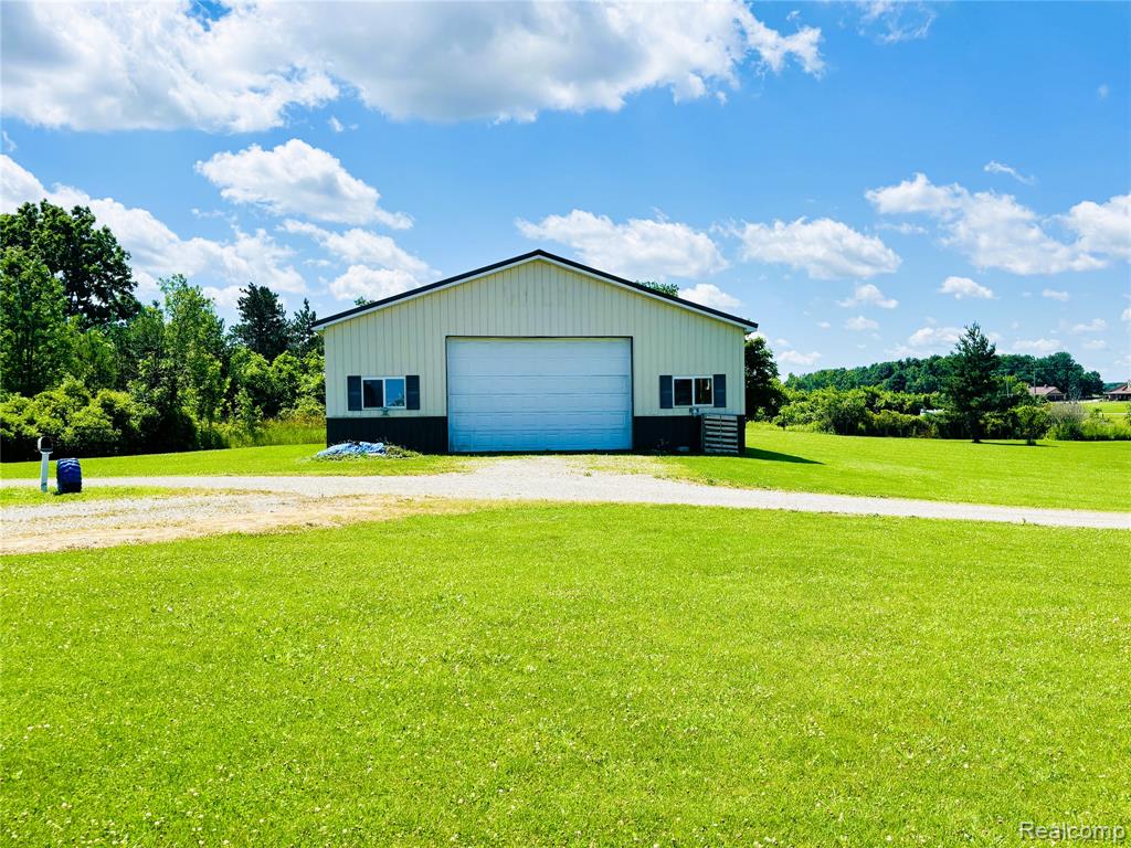 5422 Brown City Road, Brown, MI 48416 — Photo 2