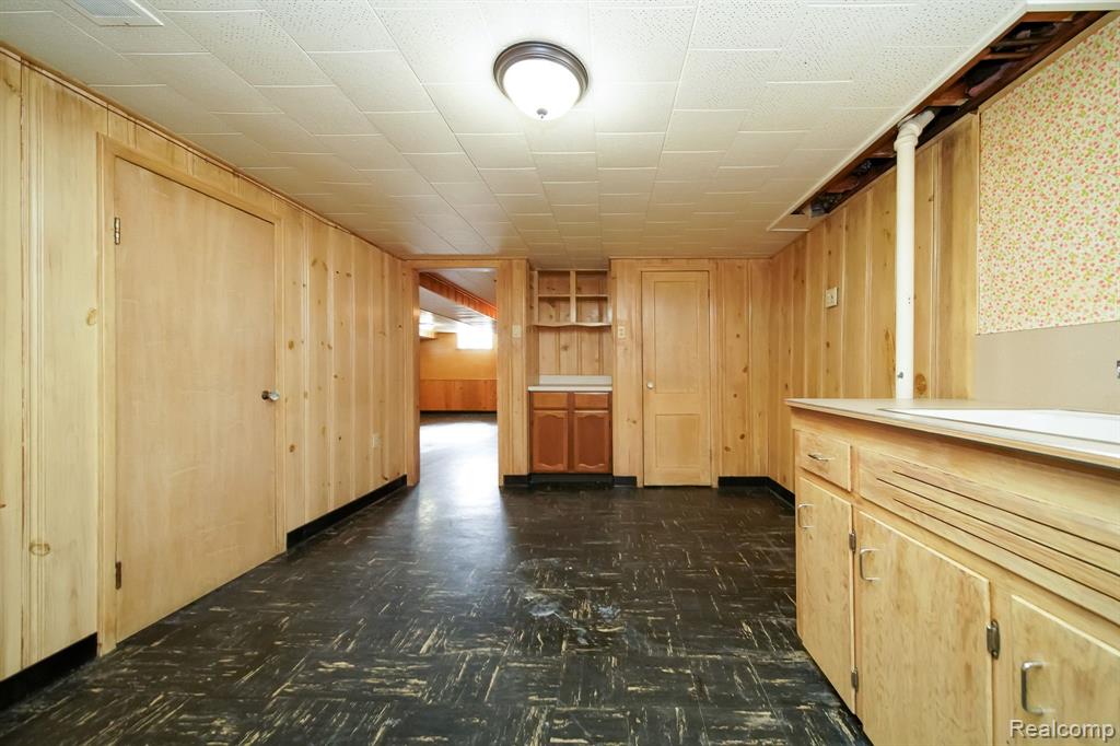 927 CLEOPHUS Parkway, Lincoln Park, MI 48146 — Photo 55