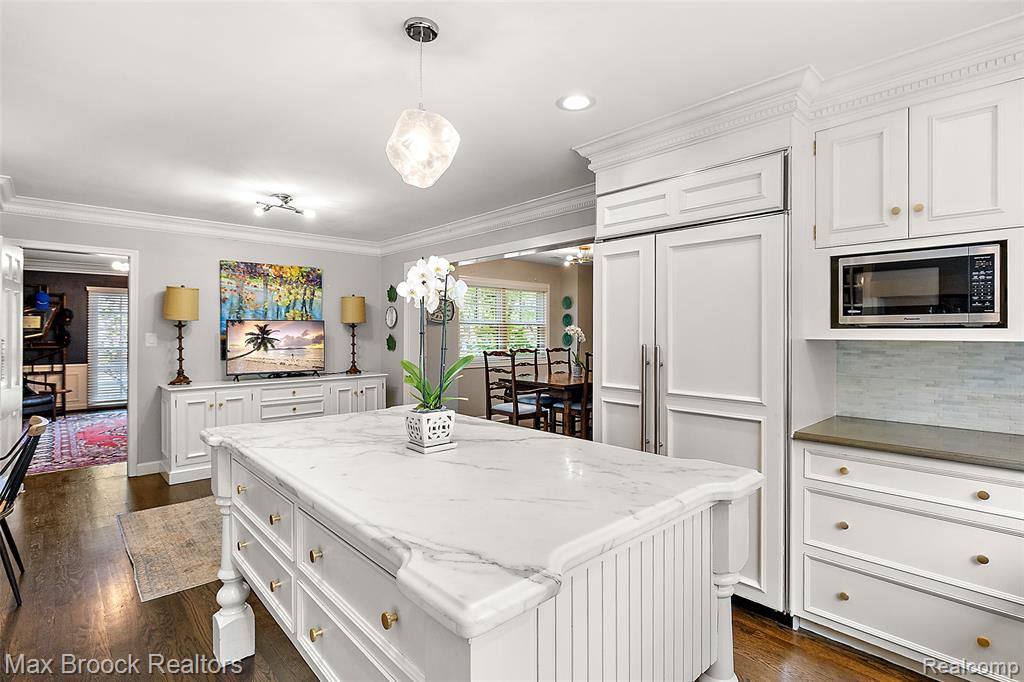 692 Bennington Drive, Bloomfield Hills, MI 48304 — Photo 12