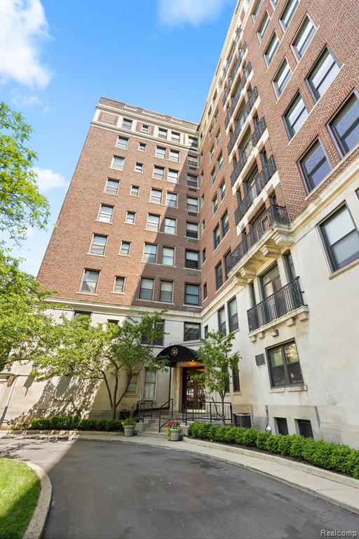 2900 E Jefferson Avenue, A600, Detroit, MI 48207 — Photo 35
