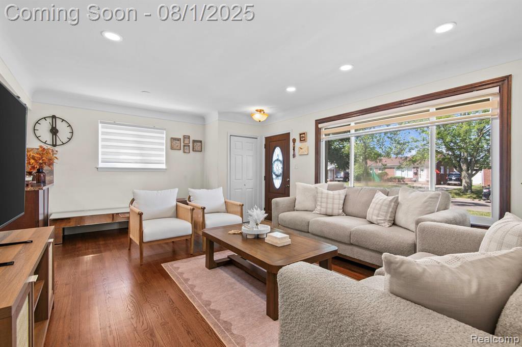 6140 Plainfield Street, Dearborn Heights, MI 48127 — Photo 4