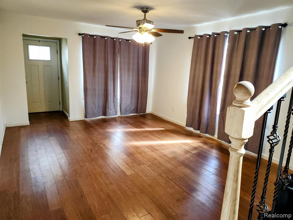 4010 RED ARROW Road, Flint, MI 48507 — Photo 5