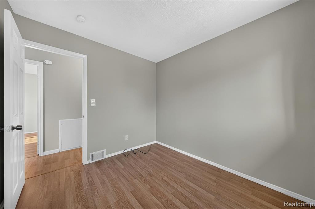 30534 Hennigan Street, Roseville, MI 48066 — Photo 21