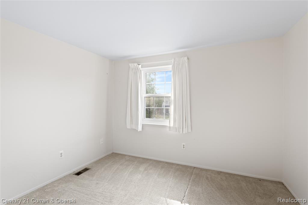 20918 W Glen Haven Circle, Novi, MI 48167 — Photo 26