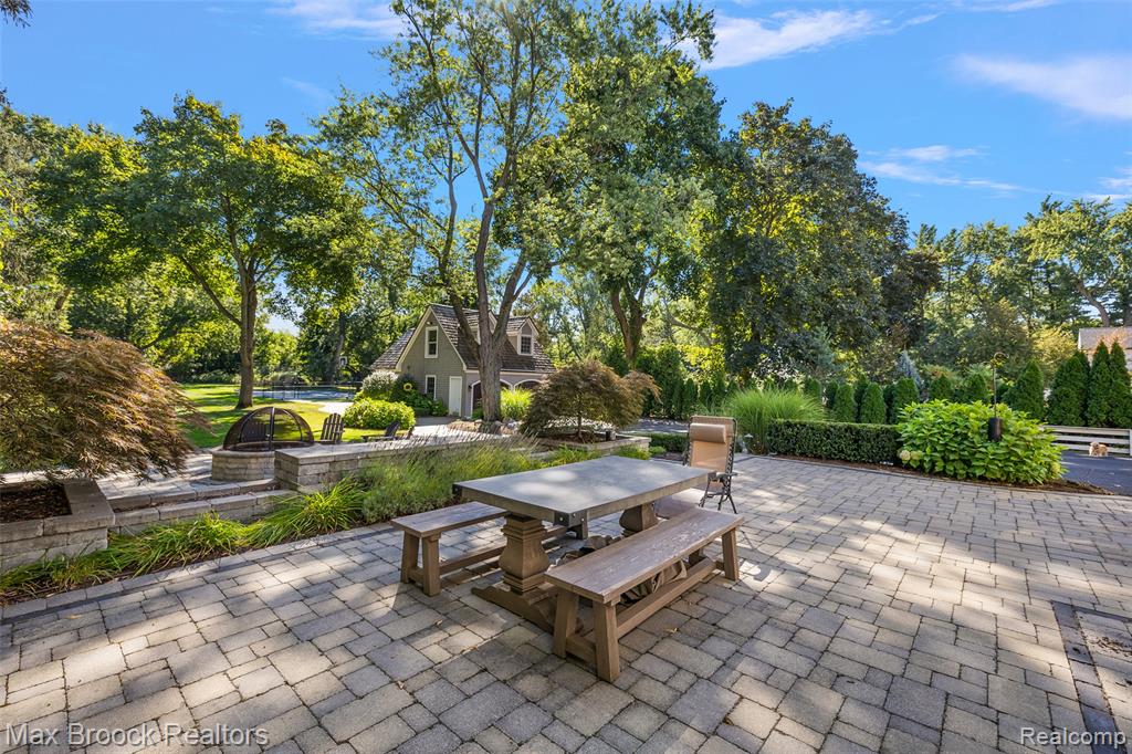 537 Pleasant Street, Birmingham, MI 48009 — Photo 46