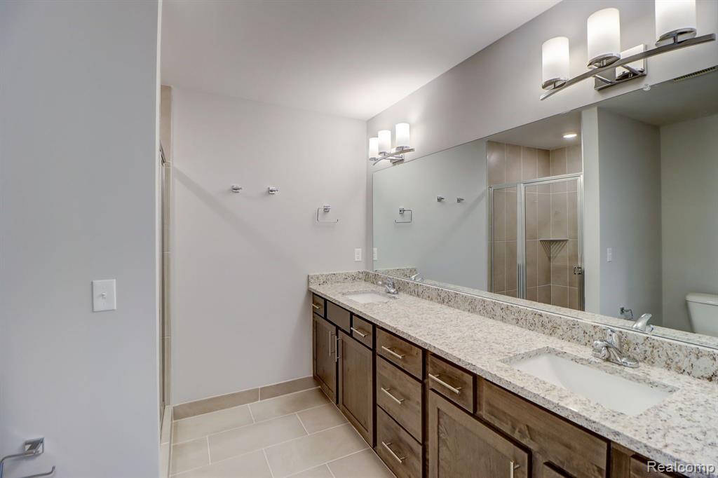 25503 GRANDVIEW Lane, 26, Novi, MI — Photo 39