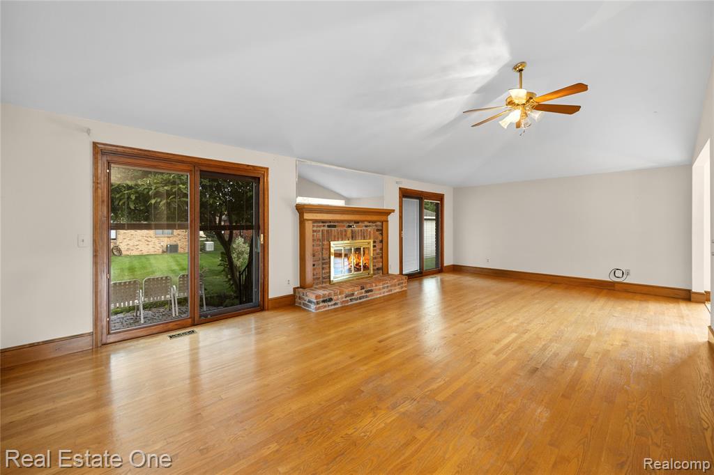 40444 La Grange Drive, Sterling Heights, MI 48313 — Photo 24