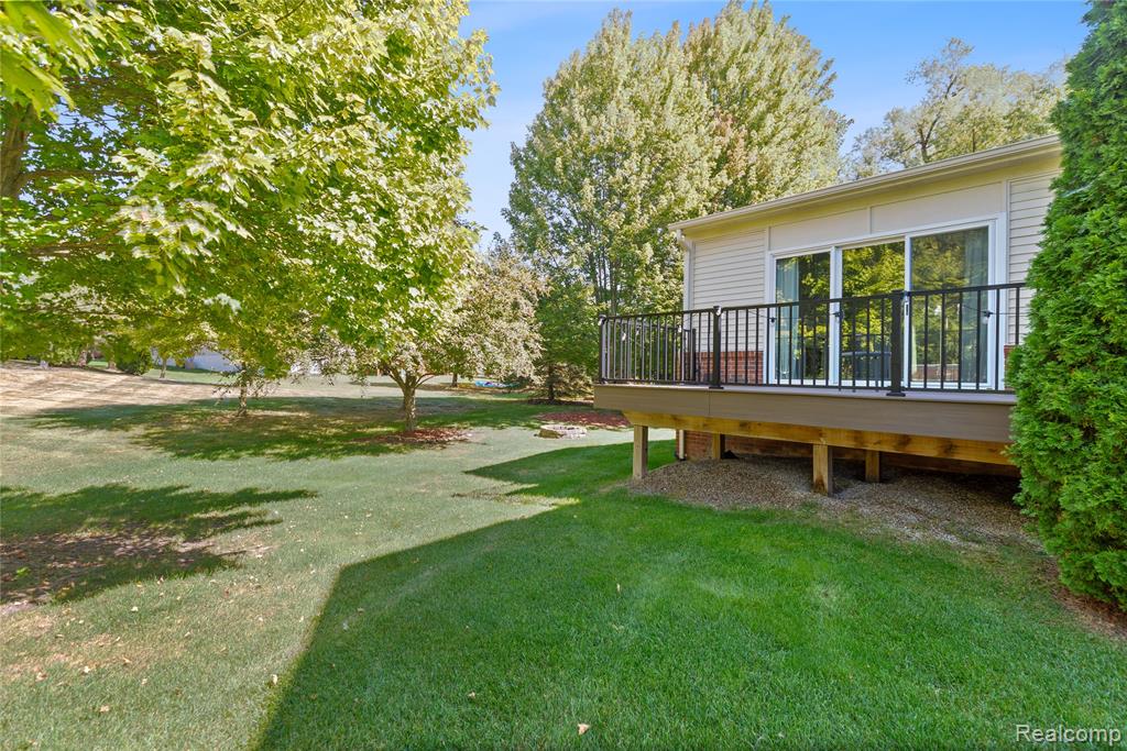 4360 Carriage Hill Court, Oakland, MI 48306 — Photo 56