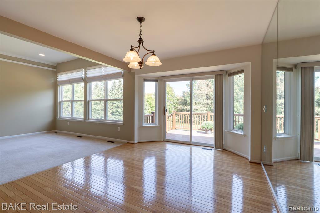 49402 N Glacier, Northville, MI 48168 — Photo 16