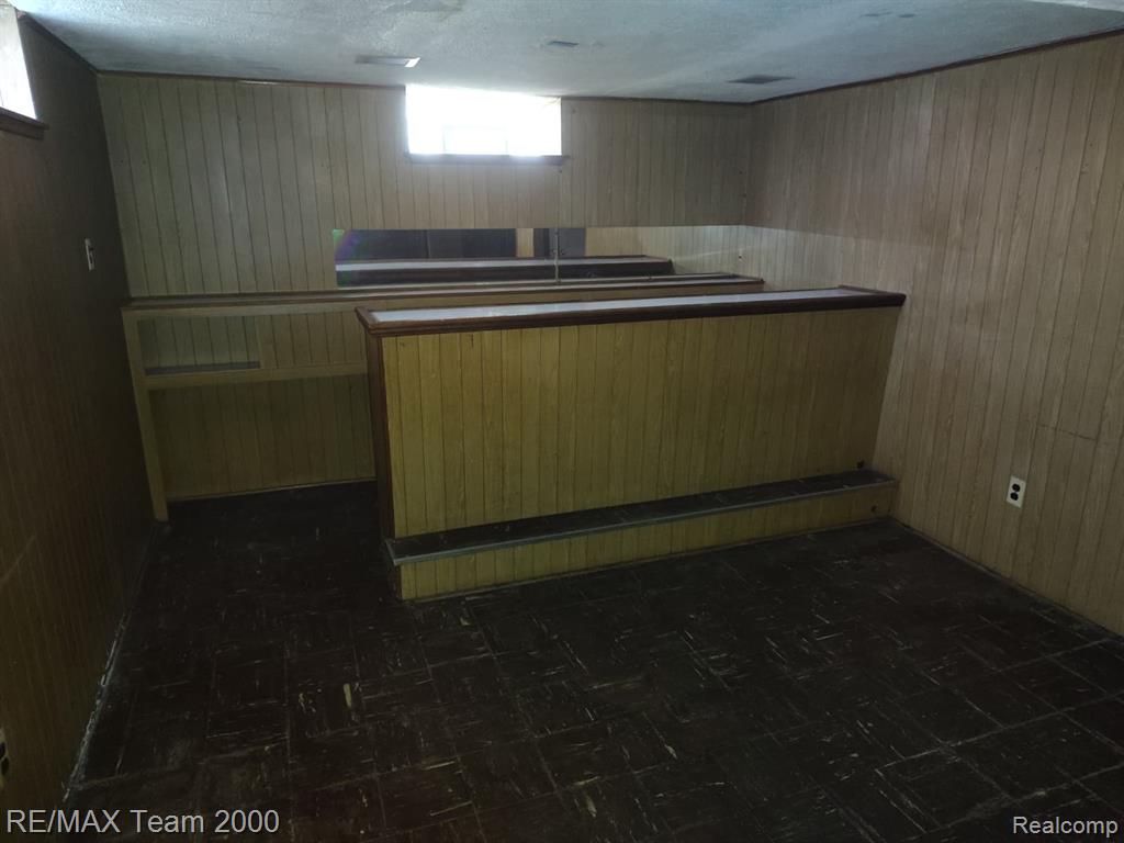8088 Ohio Street, Detroit, MI 48204 — Photo 16