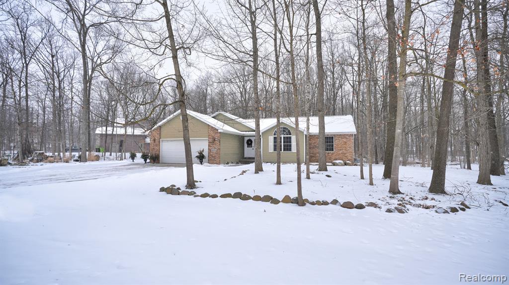9270 OAKVIEW Drive, Swartz Creek, MI 48473 — Photo 39