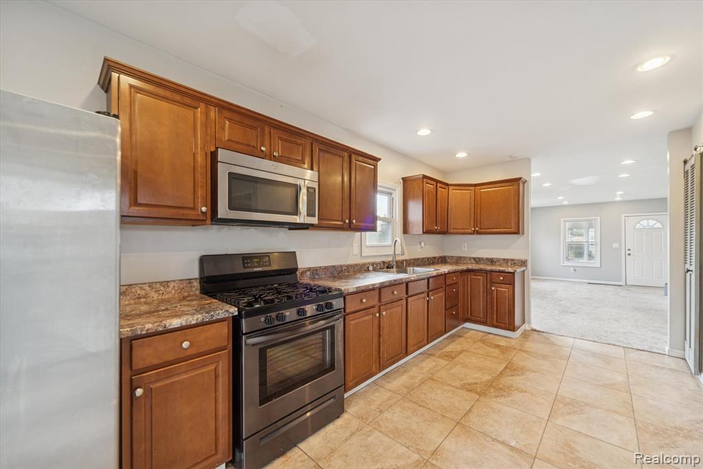 520 Andrew Avenue, Jackson, MI 49202 — Photo 17
