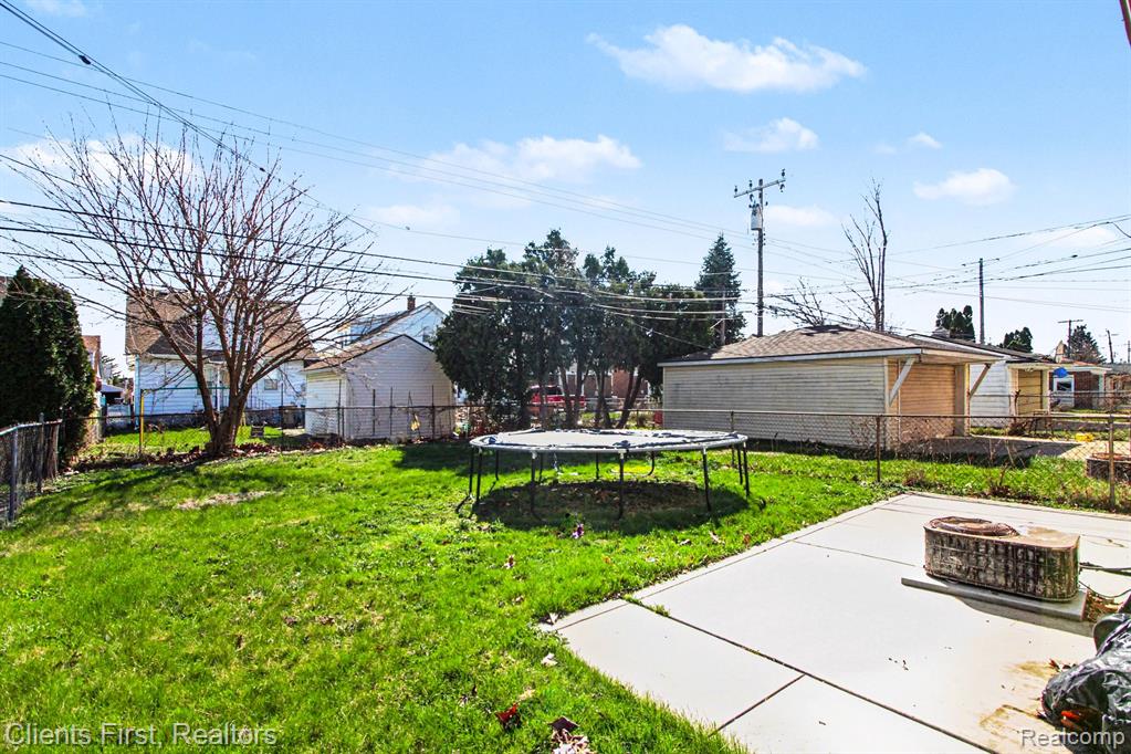5210 Middlesex Street, Dearborn, MI 48126 — Photo 27