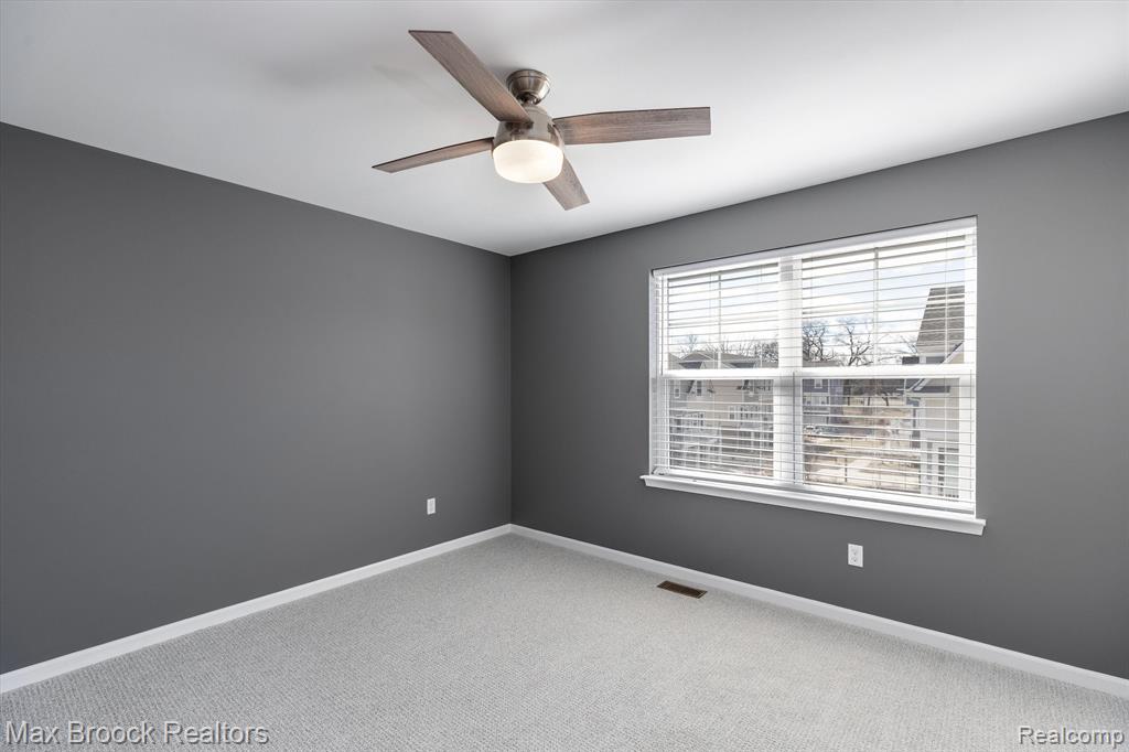 540 PARKDALE Lane, 72, Ferndale, MI 48220 — Photo 15