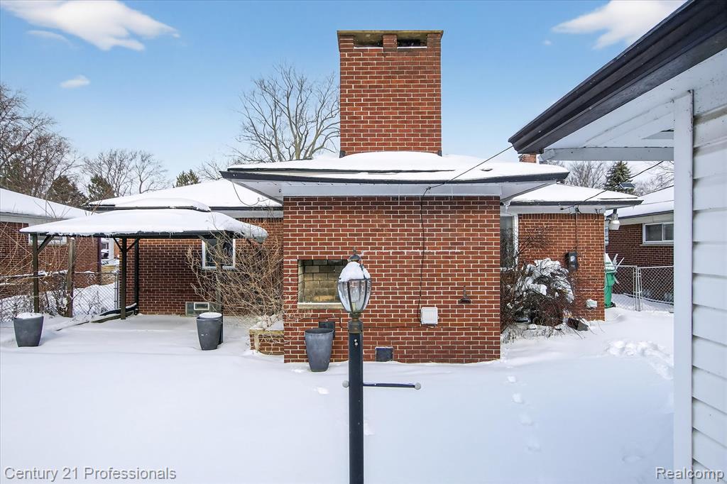 16786 Sprenger Avenue, Eastpointe, MI, 48021