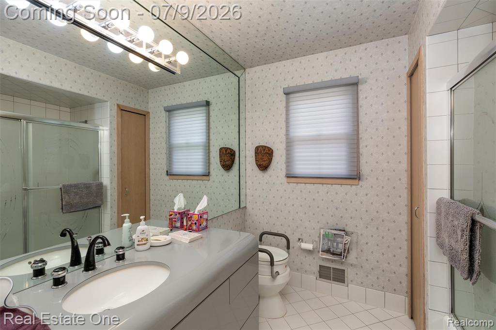6273 Celeste Road, West Bloomfield, MI — Photo 27