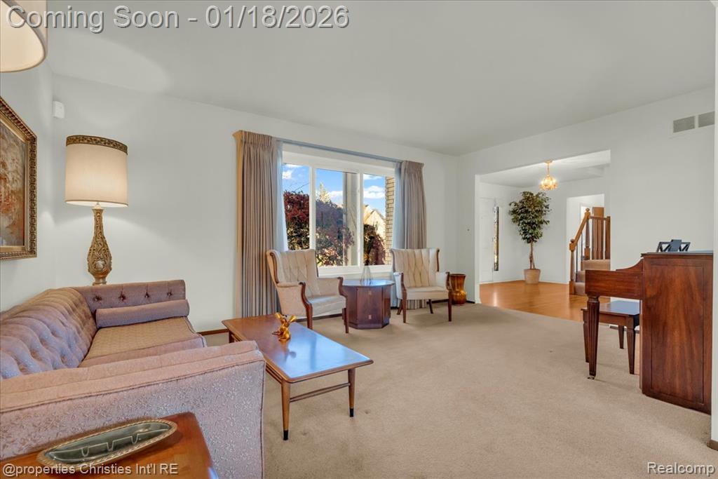 6260 Nicholas Drive, West Bloomfield, MI — Photo 7