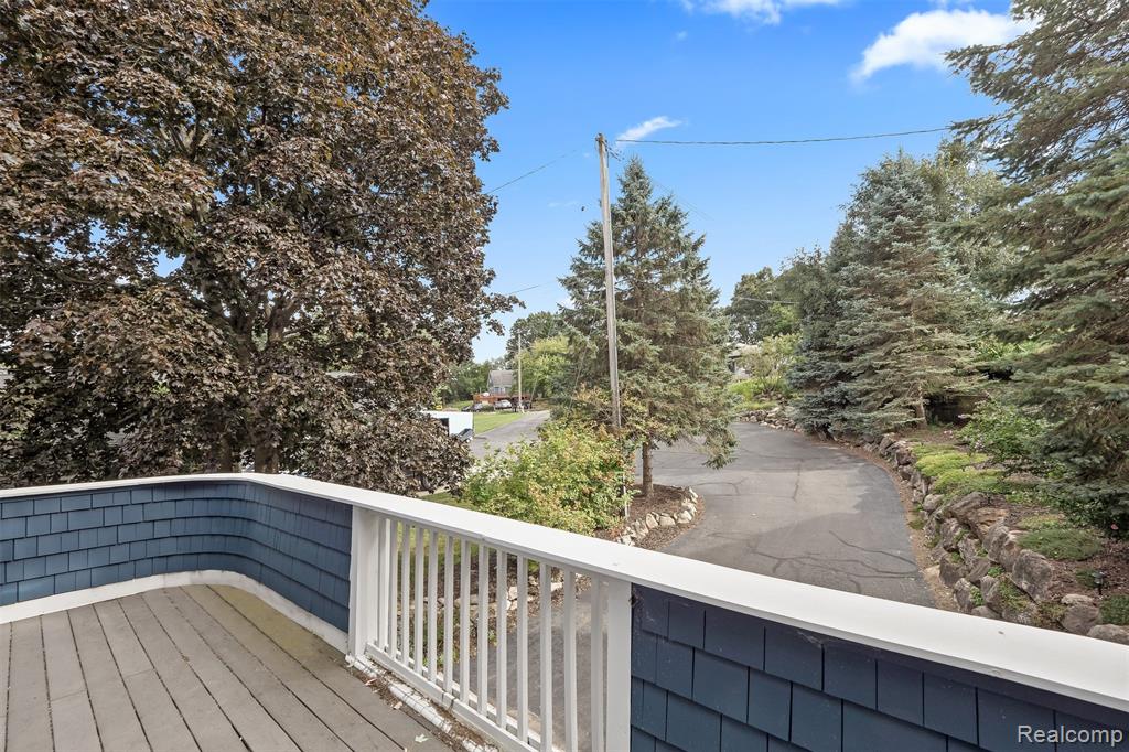 660 Garland Road, Ortonville, MI 48462 — Photo 32