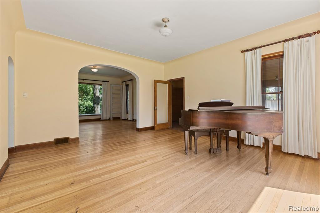 5390 Oak Hill Road, Clarkston, MI 48348 — Photo 8