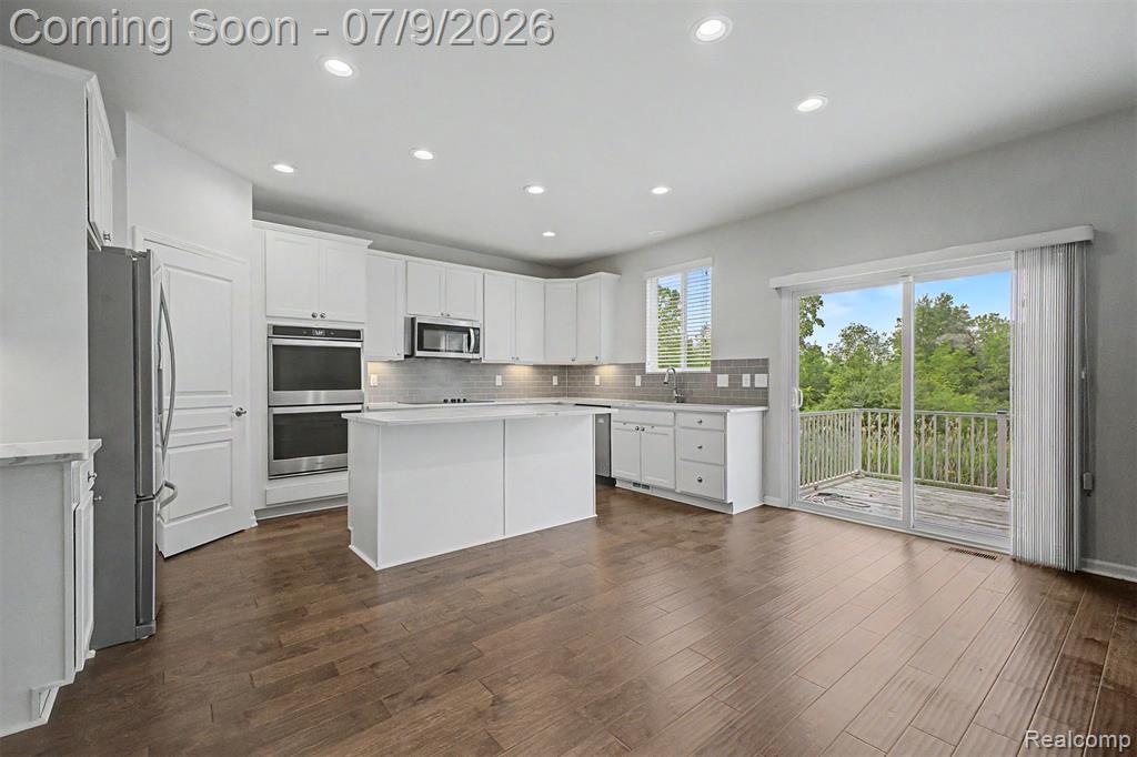 18729 Cumberland Court, Northville, MI 48168 — Photo 12