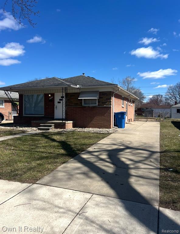 4009 PARDEE Avenue, Dearborn Heights, MI 48125 — Photo 2