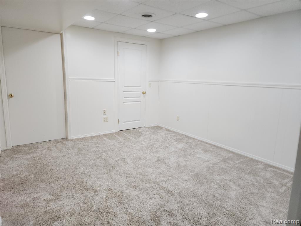 45061 HORSESHOE Circle, Canton, MI 48187 — Photo 21