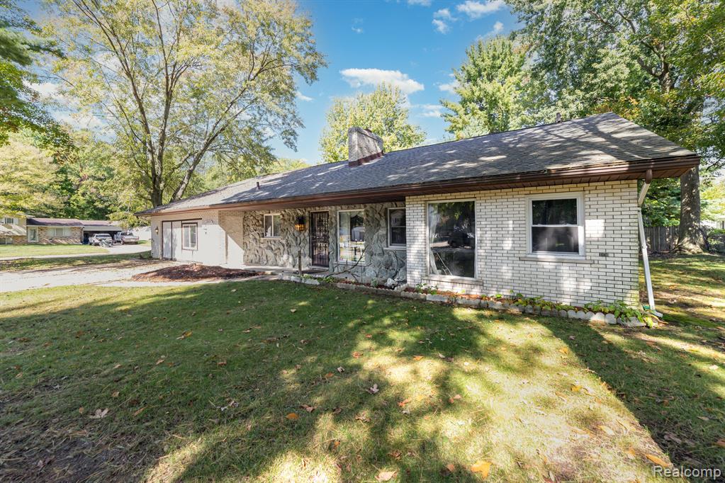 3977 Snowberry Road, Bridgeport, MI 48722 — Photo 3