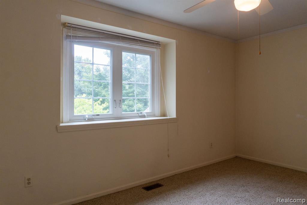 6851 TANGLE WOOD, Waterford, MI 48327 — Photo 28