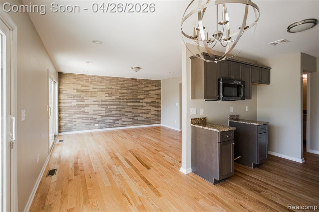 2011 Thornhill Place, Detroit, MI 48207 — Photo 8