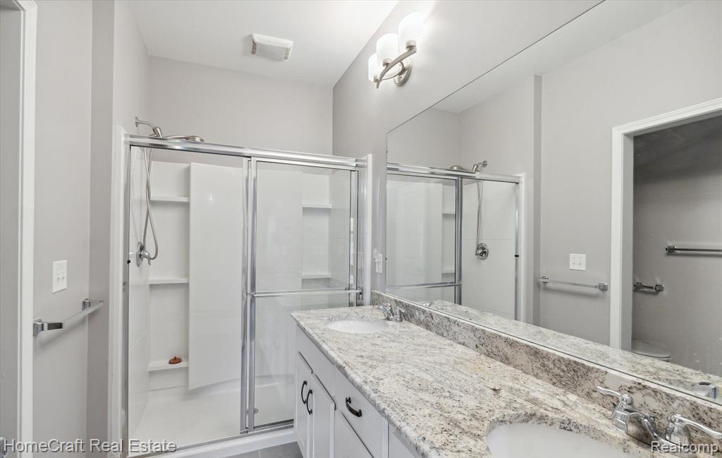 8155 STAMFORD Drive, Ypsilanti, MI 48198 — Photo 18