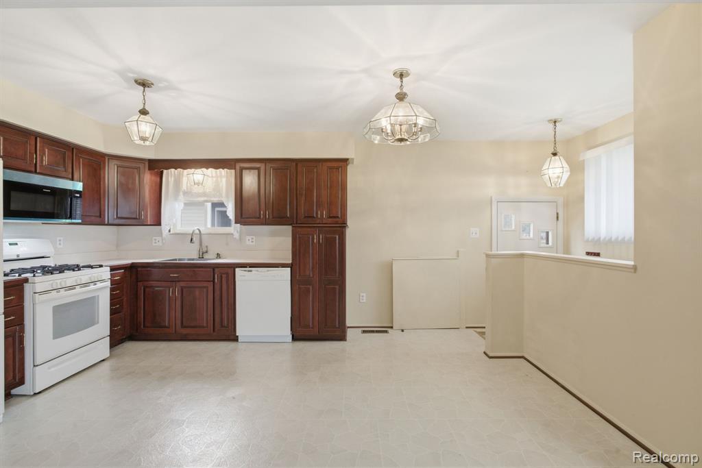 4019 Fordline Road, Lincoln Park, MI 48146 — Photo 12