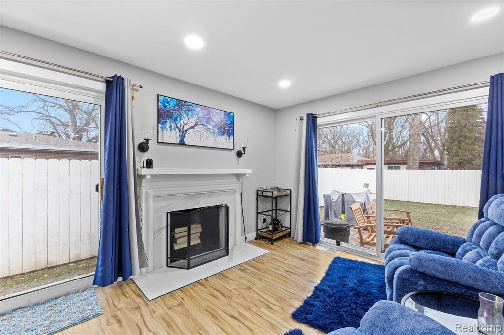 23016 Pembroke Avenue, Detroit, MI 48219 — Photo 13