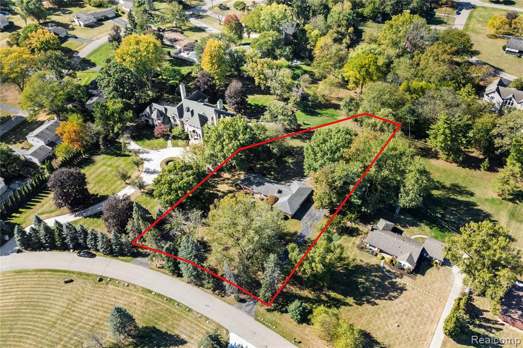 7250 Ten Hill Road, West Bloomfield, MI — Photo 30