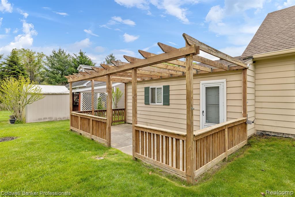 4738 GOODALE Avenue, Clarkston, MI 48348 — Photo 36