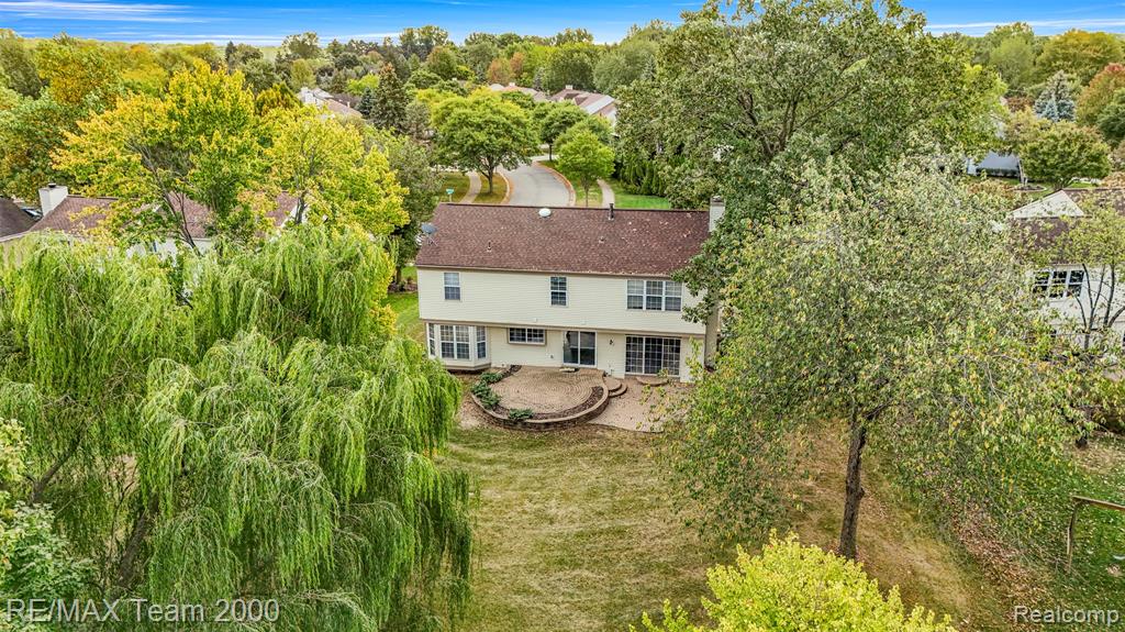 45225 Yorkshire Drive, Novi, MI — Photo 2