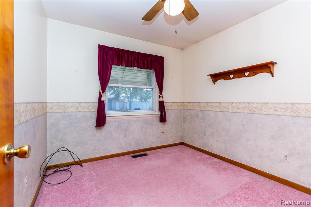 5513 Leann Court, Newport, MI 48166 — Photo 13