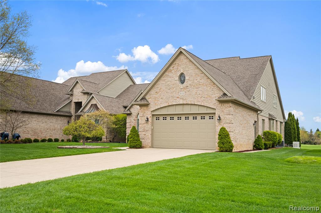 945 Saint James Park Avenue, Monroe, MI 48161 — Photo 2