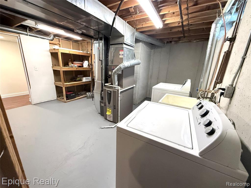 535 W Marshall Street, Fenton, MI 48220 — Photo 24