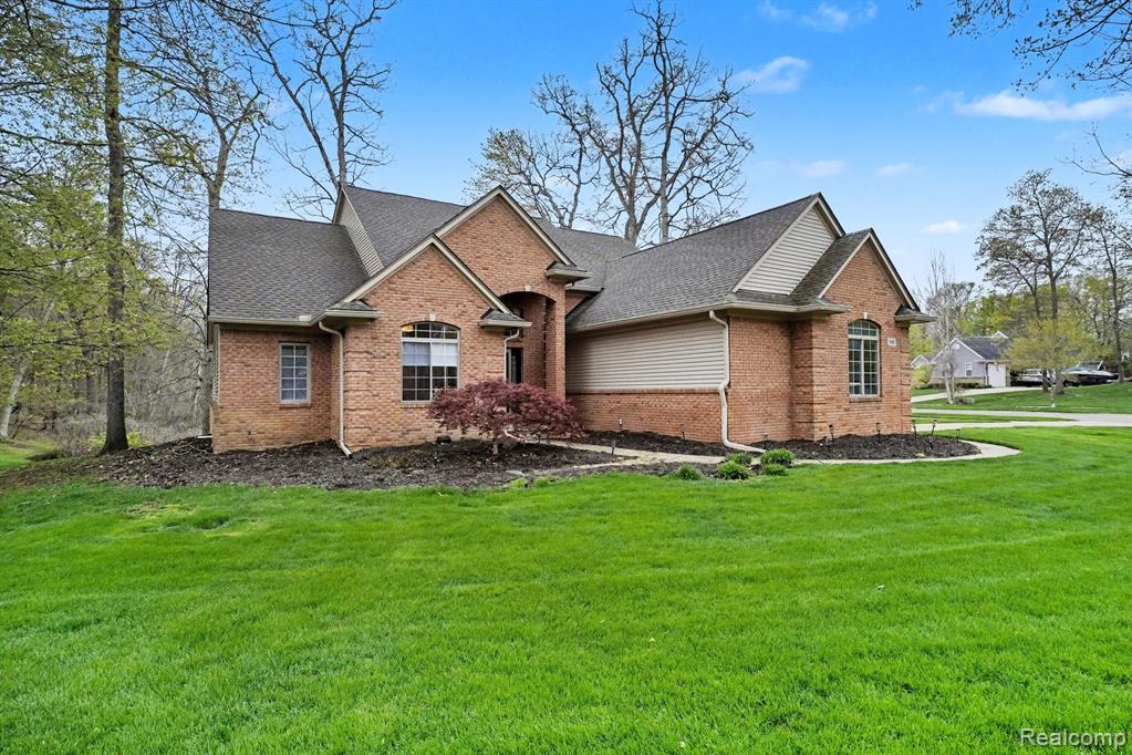 1865 Elkridge Circle, Highland, MI 48356 — Photo 26