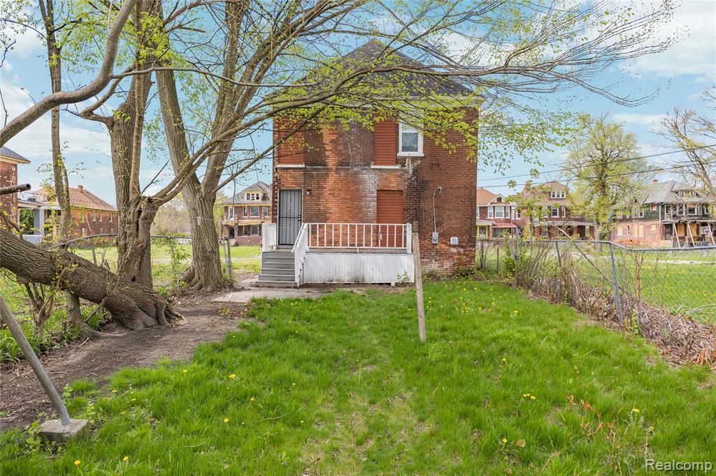 3010 Montclair Street, Detroit, MI 48214 — Photo 10