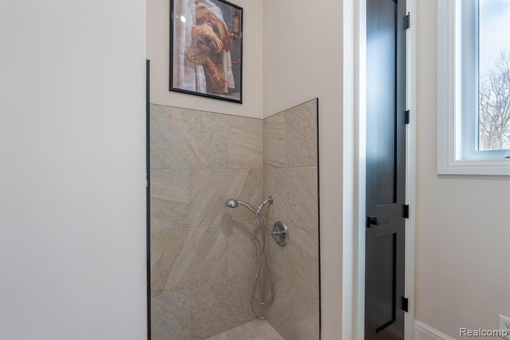 9033 DEERWOOD Road, Clarkston, MI 48348 — Photo 22