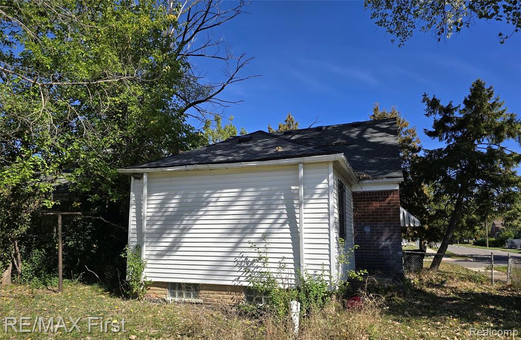 9003 Archdale Street, Detroit, MI 48228 — Photo 3