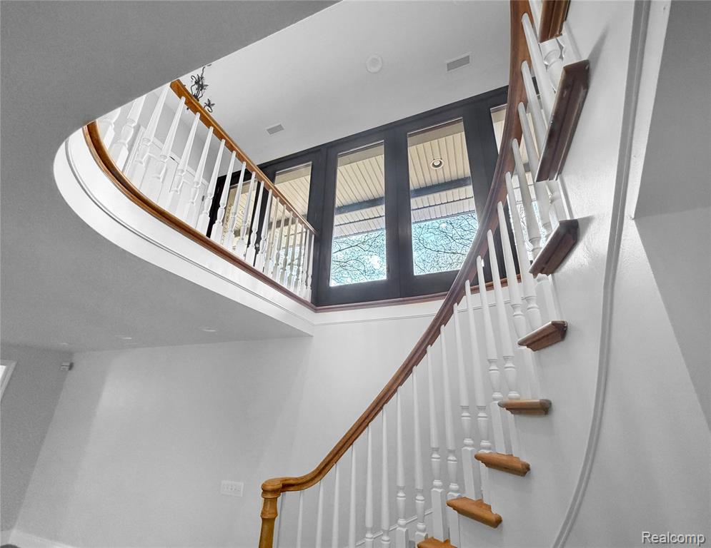 35854 Castlemeadow Drive, Farmington, MI 48335 — Photo 26