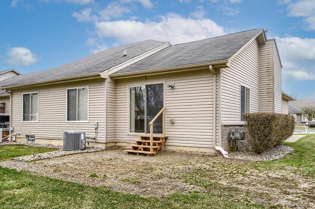 17430 N LUCILLE Circle, New Boston, MI 48164 — Photo 37