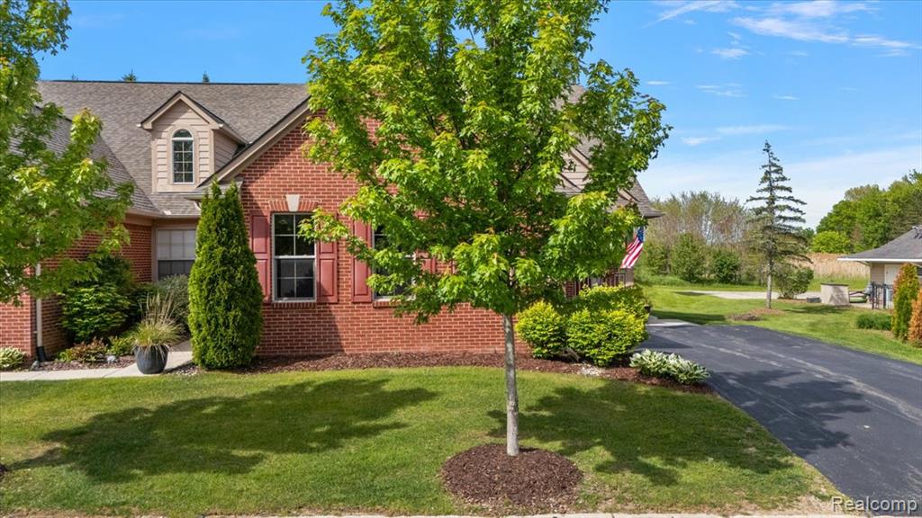 6912 Stonewood Place, 44, Clarkston, MI — Photo 3