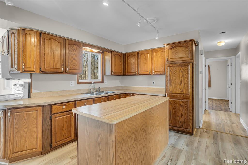 5354 SMITHS CREEK Road, Kimball, MI — Photo 9