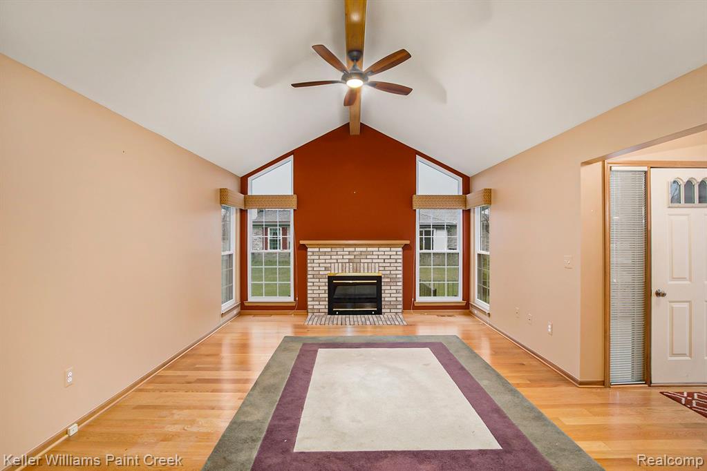 48630 SUTTON BAY, Utica, MI 48315 — Photo 3