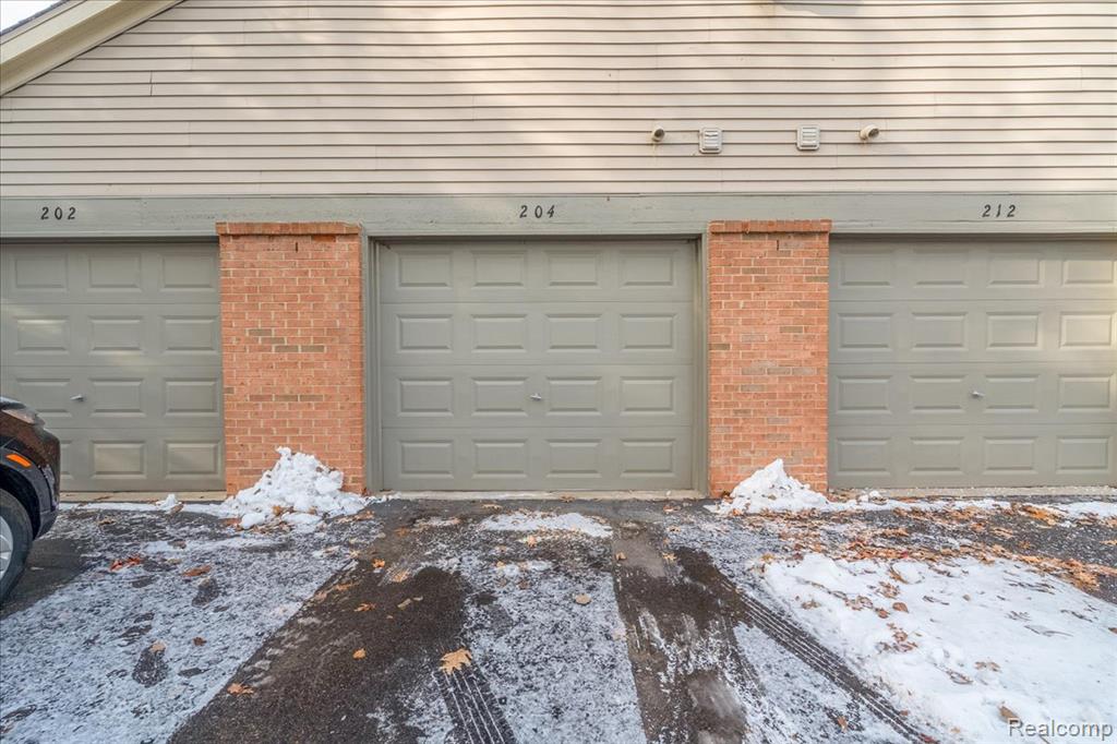 204 Marigold Circle, Westland, MI — Photo 27